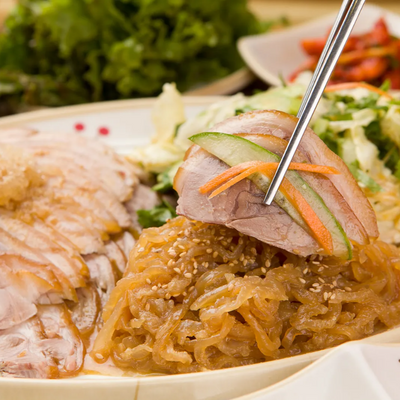 [울타리] 간편 슬라이스 족발 1lb + [태양수산] 비빔 해파리냉채 300g x 2개 (묶음)_타임딜