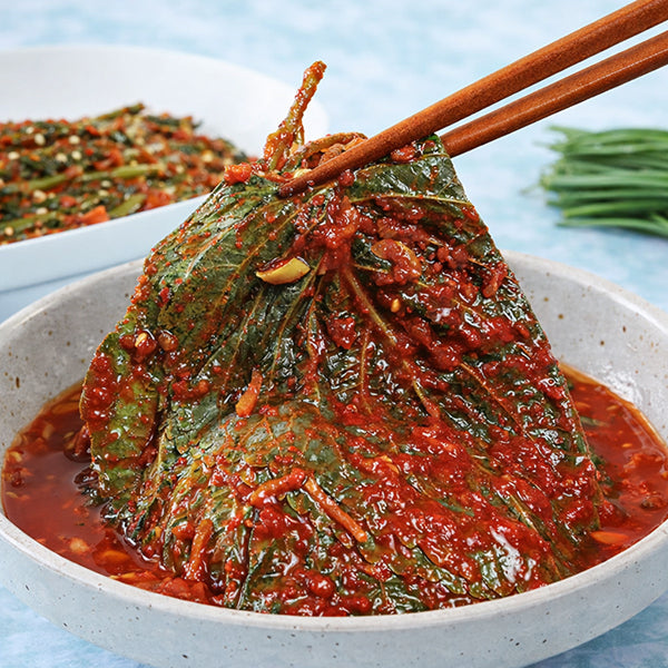 [한국직배송 B] 김치품평회 콕김치 경기도식 보쌈김치 2kg + 부추김치 1kg + 깻잎김치 500g