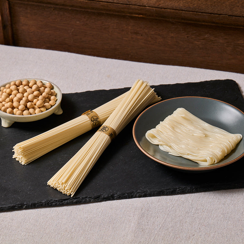 [Myeongawon] Premium Hand Pulled Fine Noodles 500g